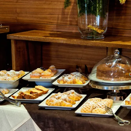 Magri's Hotel Nápoles