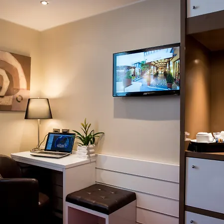 Magri's Неаполь