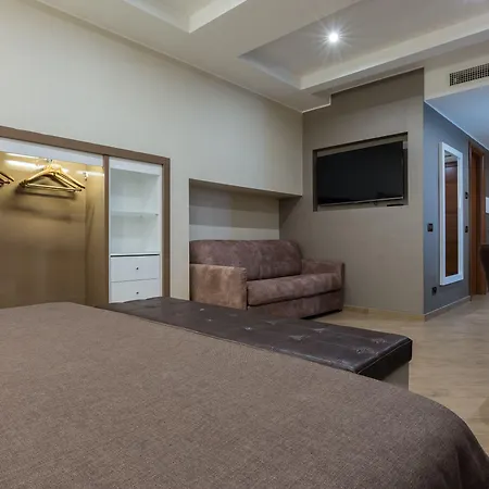 Magri's Otel Napoli