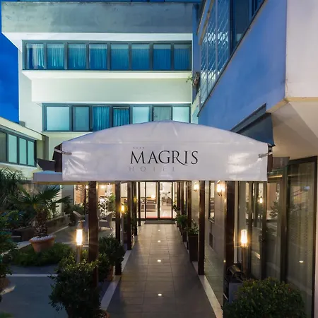 Magri's 4*