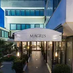 Magri's 4*