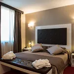 Magri's Hotel