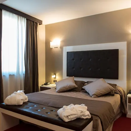 Magri's Hotel